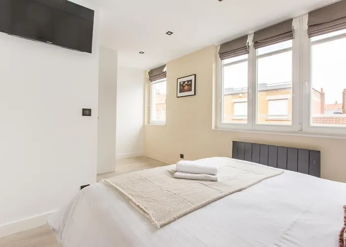 Appartement Spacieux Et Moderne 4 Chambres A 5Mn A Pieds Republique