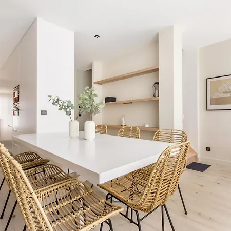 Appartement Spacieux Et Moderne 4 Chambres A 5Mn A Pieds Republique Rijsel Buitenkant foto