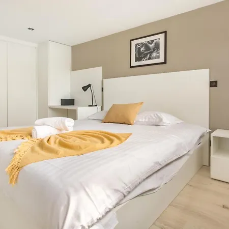 Appartement Spacieux Et Moderne 4 Chambres A 5Mn A Pieds Republique Rijsel Buitenkant foto